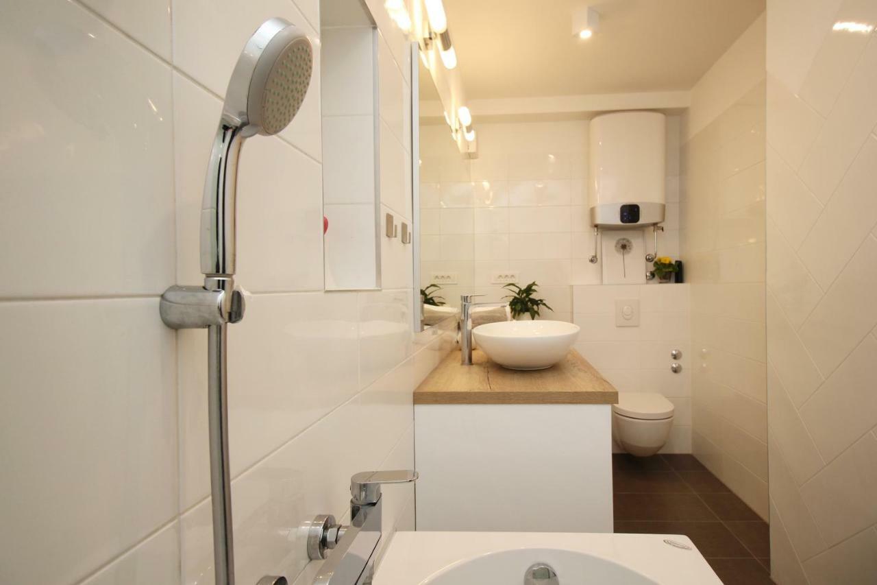 Apartmani Leo-Marin Makarska Exterior foto